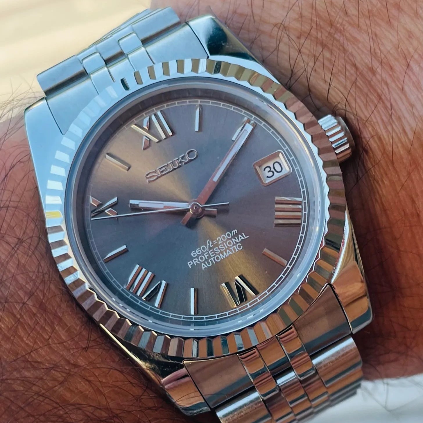 WATCH MOD JUST ROMAN | GREY
