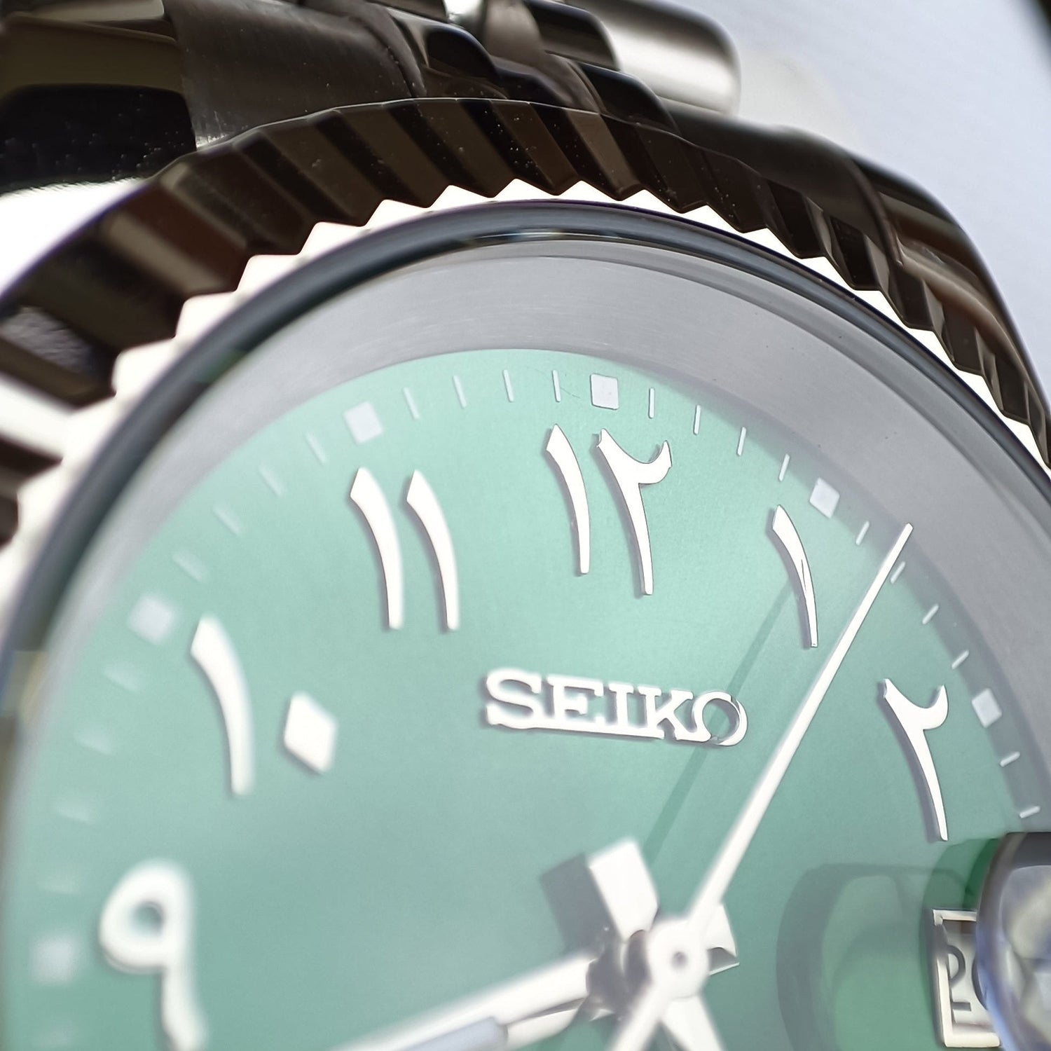 Watch Mod - Seiko Mod Arabic Dial | Green